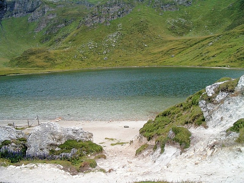 Foto Lago di Tom